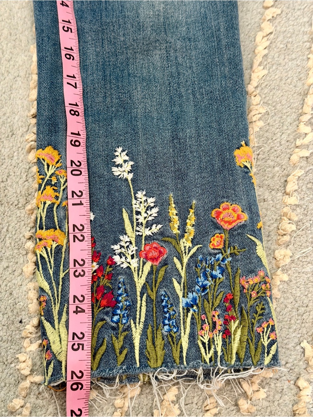 Driftwood Colette Wildflower Embroidered Skinny Jeans โ Size 27 - Picture 11 of 12
